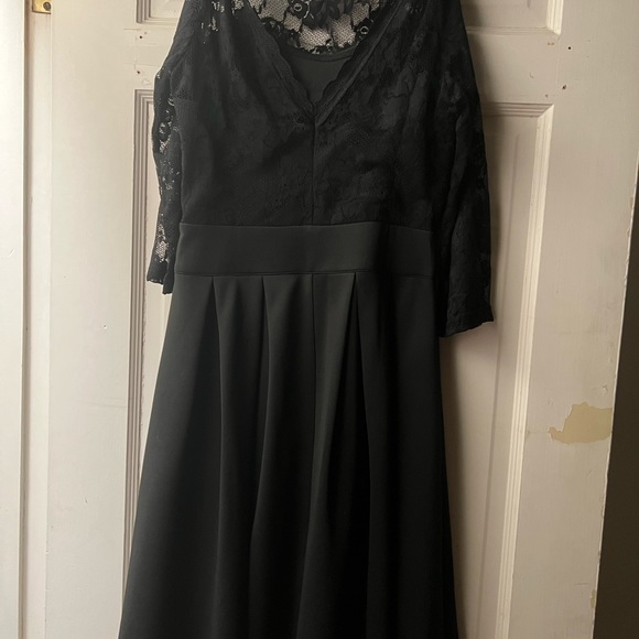 Black lace dress Miusol Size small - Picture 8 of 13